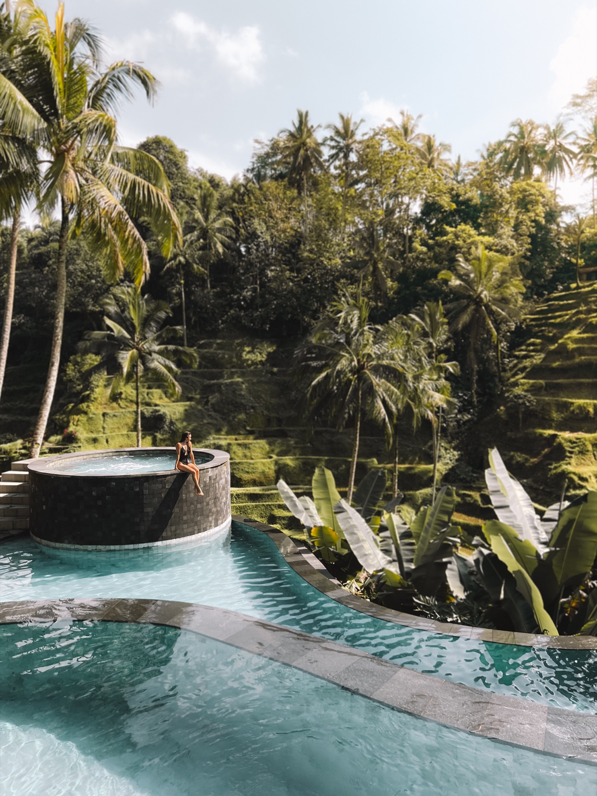 Instagram travel content atmosphere